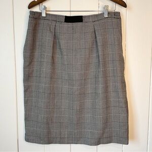 Vintage Wool Blend Houndstooth Skirt. Size 14.